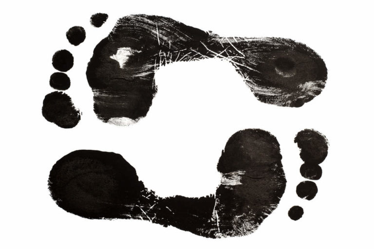 shutterstock_footprint_yevgeniy_yesmukhanov