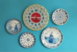 Lippan Art wall clock