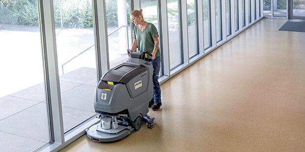 Floor Scrubbing Machine