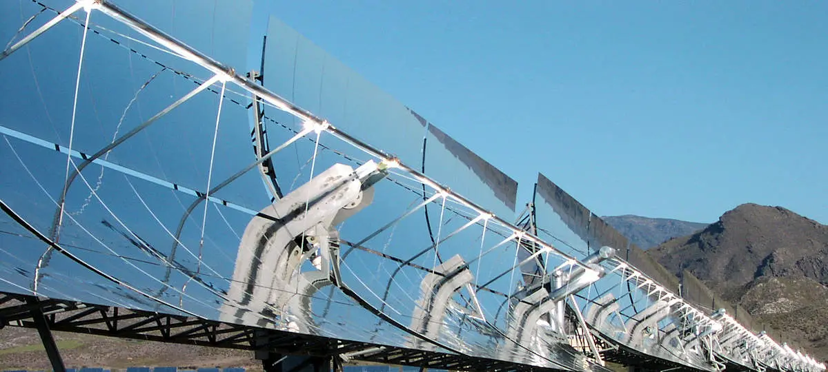 How Universities Are Improving Solar Thermal Systems Using Parabolic Collector Technology