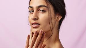 These Simple Daily Habits Can Transform Your Skin Naturally