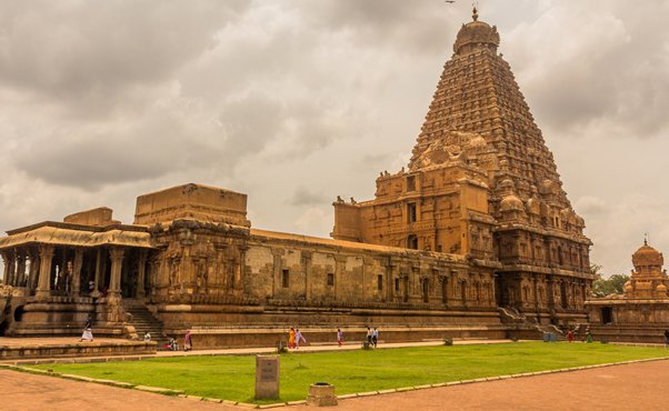 Brihadisvara Temple Thanjavur Monomousumi