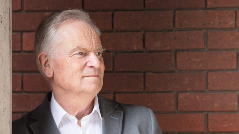 jeffrey-archer-2