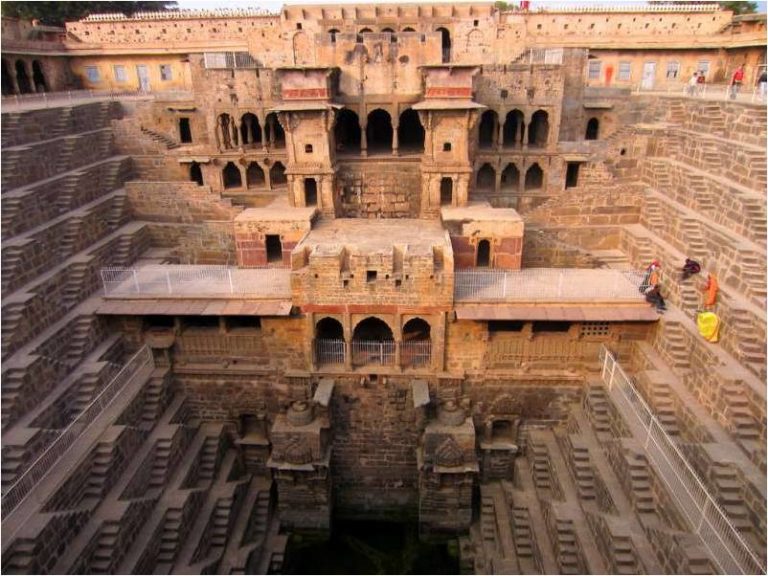 Why was there a need to construct stepwells picture